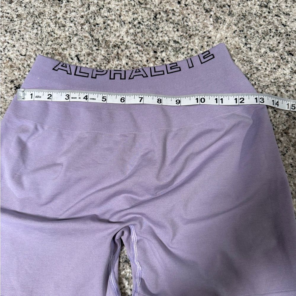 Alphalete Aquari Light Purple Amplify SE Gravity Shorts EUC - Picture 11 of 11